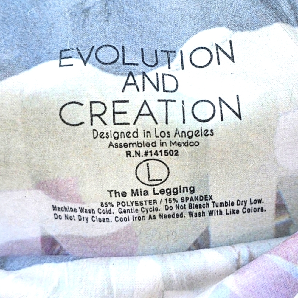 Evolution and Creation Camouflage Leggings - Gray and Pink - Picture 3 of 4